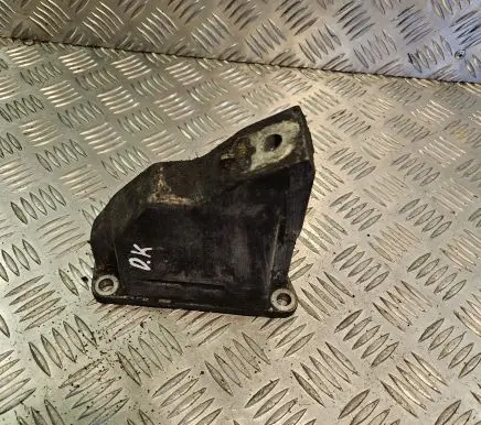 Audi A6 S6 C4 4A Gearbox mounting bracket 4A0399113F