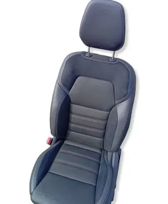 Renault Arkana Front driver seat 