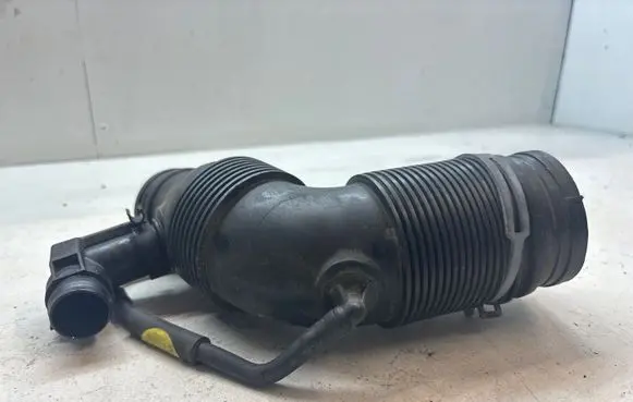 Subaru Impreza II Turbo air intake inlet pipe/hose ETB446349602