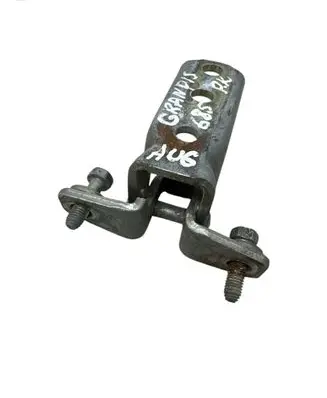 Mitsubishi Grandis Front door upper hinge 
