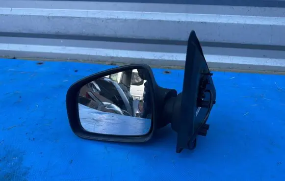 Dacia Sandero II Front door electric wing mirror 963025411R