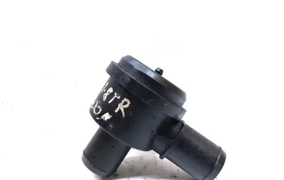 Audi A4 S4 B6 8E 8H Breather/breather pipe/hose 058145710