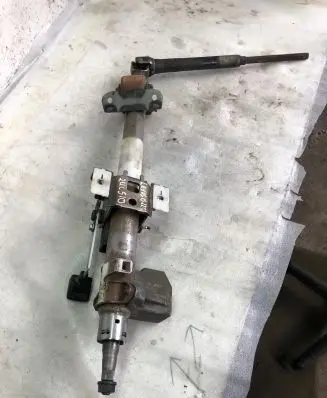 Lexus IS 220D-250-350 Steering wheel axle set 899985201