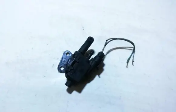 Renault Scenic I Turbo solenoid valve 867081