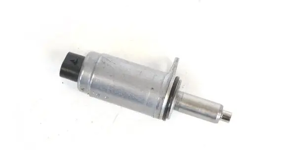 Volvo XC70 Camshaft vanos timing valve 06E103697H