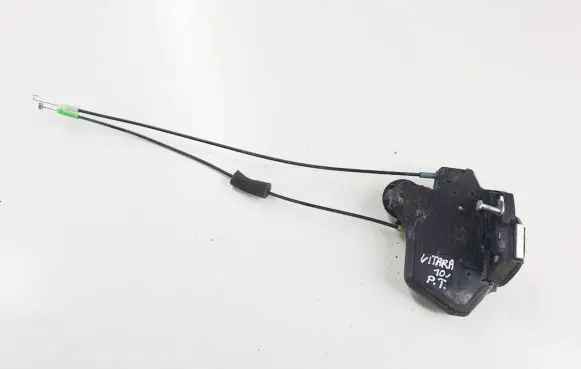 Suzuki Grand Vitara II Rear door lock