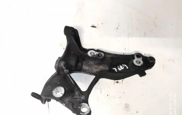 Ford Focus C-MAX Engine mounting bracket 9653149480