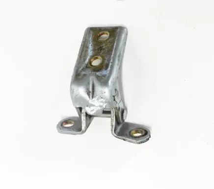 Hyundai Getz Rear door lower hinge