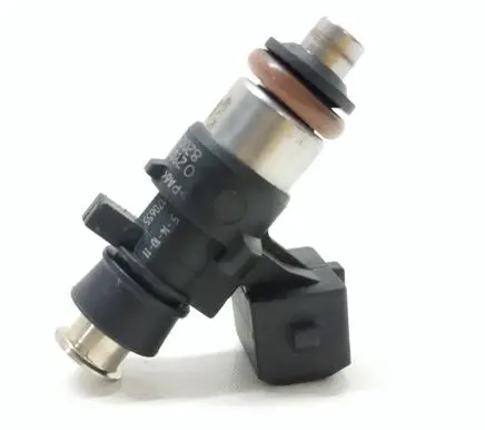 Dacia Sandero Fuel injector 0280158046 8200292590 H82292589