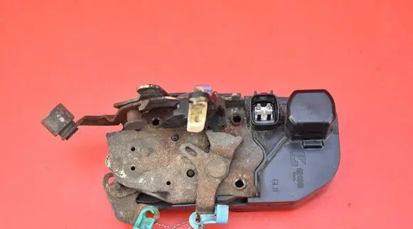 Chrysler Grand Voyager IV Front door lock CHRYSLER VOYAGER
