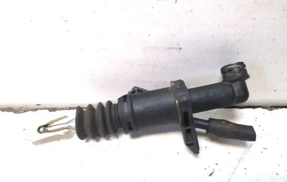 Volkswagen Transporter - Caravelle T5 Clutch slave cylinder KG15500TP01