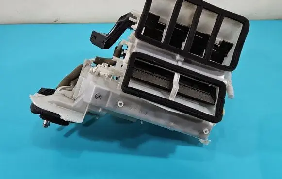 Interior heater climate box assembly