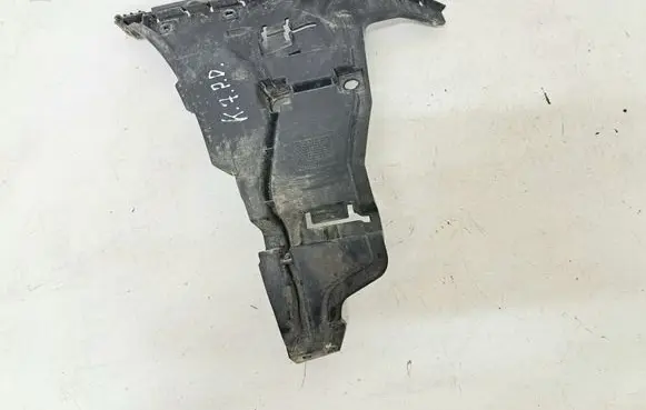 Volvo V70 Front bumper mounting bracket 08693182