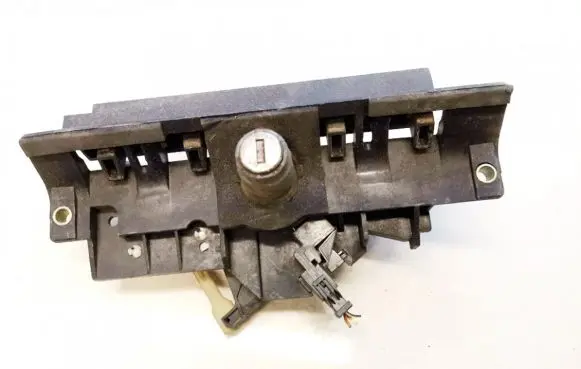 Audi A6 S6 C5 4B Tailgate exterior lock 