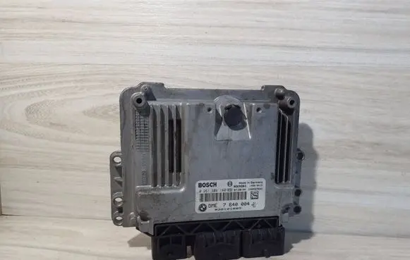 Mini One - Cooper Coupe R56 Engine control unit/module 7640004 030101885 0261S04160