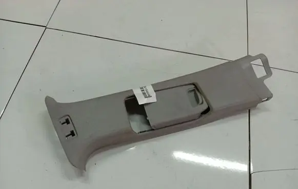 Opel Zafira B (B) pillar trim (top) 13190167