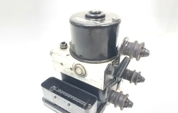 Volkswagen Golf V ABS Pump 1K0907379AA 1K0614517T