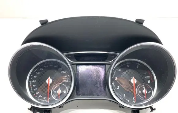 Mercedes-Benz A W176 Speedometer (instrument cluster) A1769000404