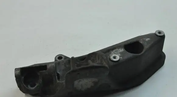 BMW 5 E60 E61 Engine mounting bracket 6763217
