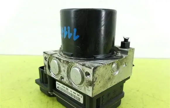 Volkswagen Polo IV 9N3 ABS Pump 0265231712