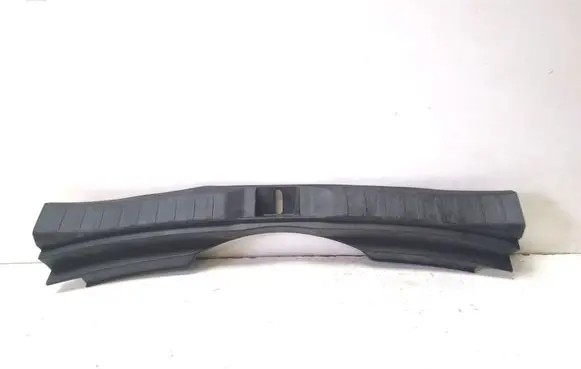 Toyota RAV 4 (XA50) Trunk/boot sill cover protection 