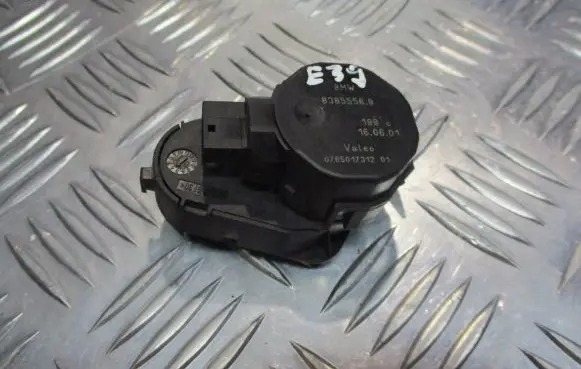 BMW 5 E39 Central body control module 83855569