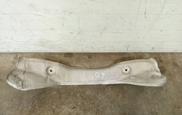 Audi Q7 4M Exhaust heat shield 4M0825623E