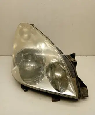 Toyota Corolla Verso AR10 Headlight/headlamp