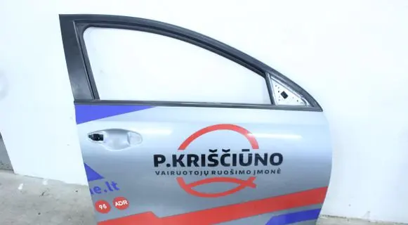 KIA Ceed Front door