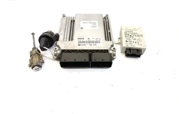 BMW X3 E83 Engine ECU kit and lock set 7793445 0281011121 6934529