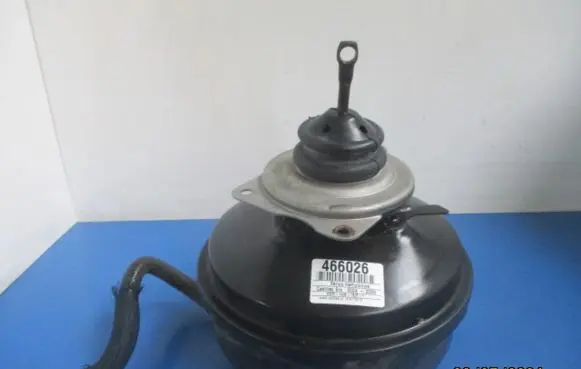 Cadillac SRX Brake booster