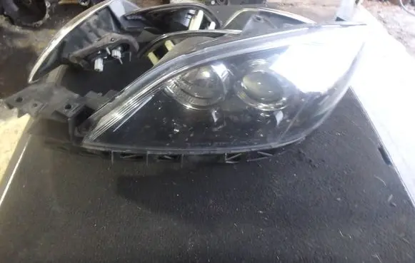 Mazda 3 I Headlight part 