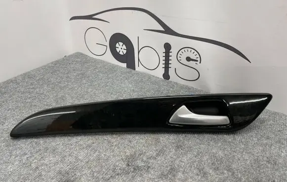 Mercedes-Benz GLS X166 Rear door card trim A1667301522
