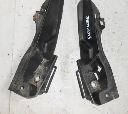 Dacia Dokker Wiper trim 668666795R 668678972R