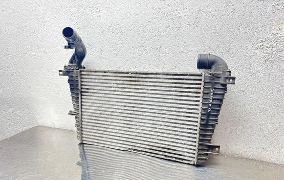 Opel Zafira B Intercooler radiator 52407504