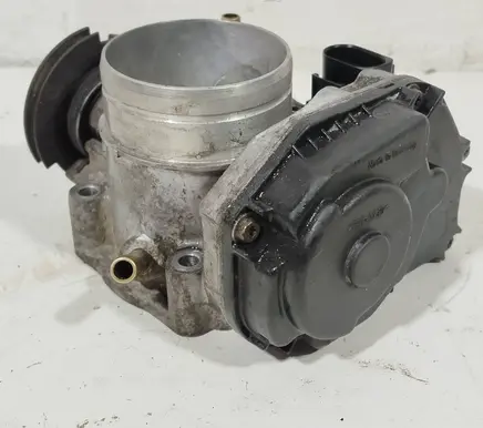 Audi A3 S3 8L Throttle valve 06a133064