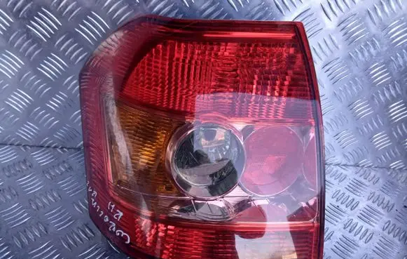 Toyota Corolla E120 E130 Rear/tail lights 8155002300 V259BR