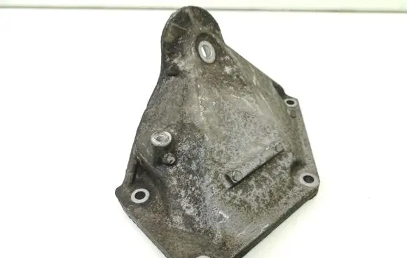 BMW 5 E60 E61 Engine mounting bracket 6761111 2211676111101
