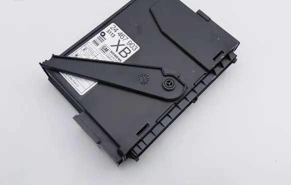 Opel Corsa C Central body control module 24467903