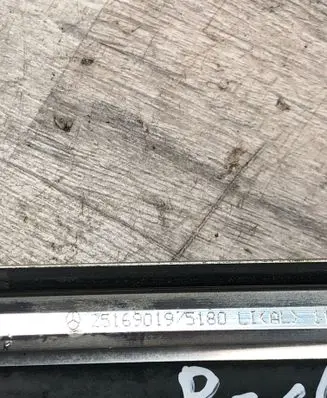 Mercedes-Benz R W251 Rear side glass trim 25169019