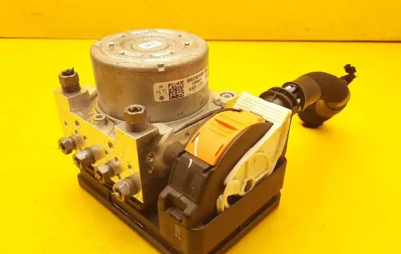 Peugeot 2008 II ABS Pump 9852901080