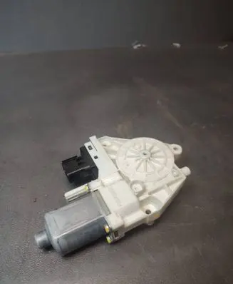 Tesla Model Y Rear door window regulator motor 013082306G