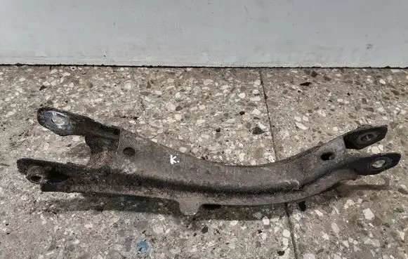 Volvo V70 Rear upper control arm/wishbone