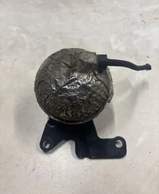 Volkswagen PASSAT B5.5 Vacuum air tank 038129807