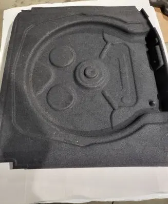 Volkswagen Tiguan Trunk/boot floor carpet liner 571863544