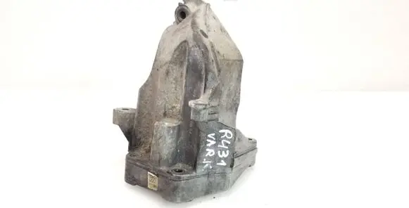 Mercedes-Benz E W212 Engine mounting bracket A6512230004