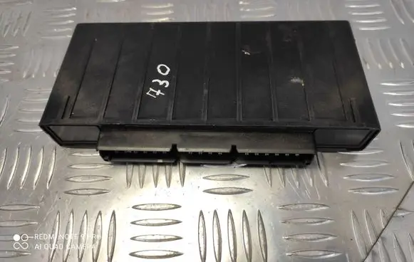 BMW 7 E32 Other control units/modules 1379372 5KG00517500