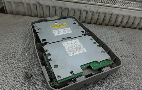 Chrysler Town & Country IV Screen/display/small screen 05166869AA