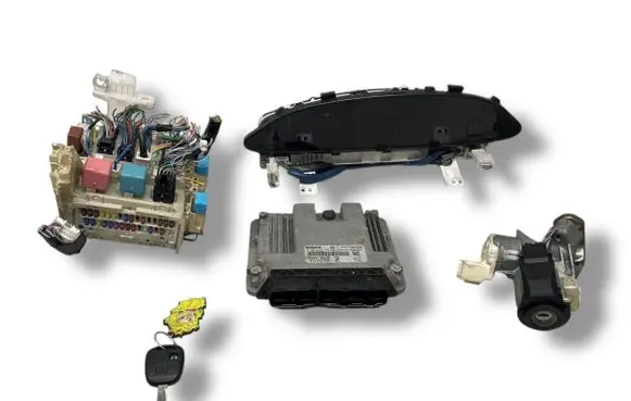 Toyota Yaris Engine ECU kit and lock set 0281015386 896610DC20 1039S30212