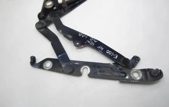 Audi A6 S6 C6 4F Tailgate/trunk/boot hinge 4F5827302 5904